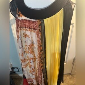 Englina size 4 EUC black and yellow sleeveless dress
